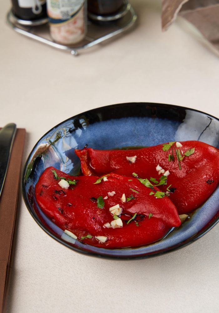 Salată de ardei copți